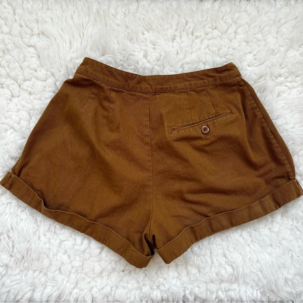 Doen Raelyn Shorts in Boscage - Picture 6 of 7